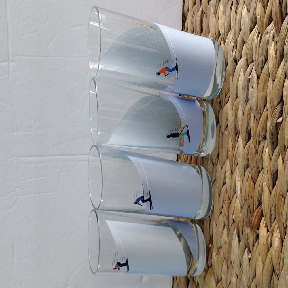 Winter Alpine snow skiers 4 cocktail glasses